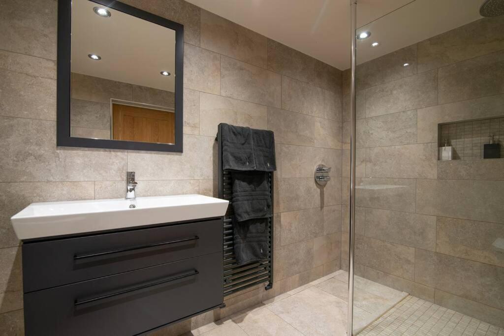 Luxury Coach House Next To Woodland In Knutsford Villa Eksteriør billede